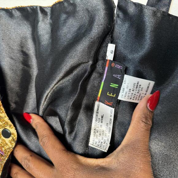 Vintage Embroidered Beaded Patterned Vest with Satin Back - Picture 4 of 5